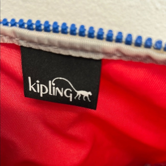 Kipling Crossbody Bag with Iconic Emily Gorilla 🦍 Bag Charm - Picture 11 of 11